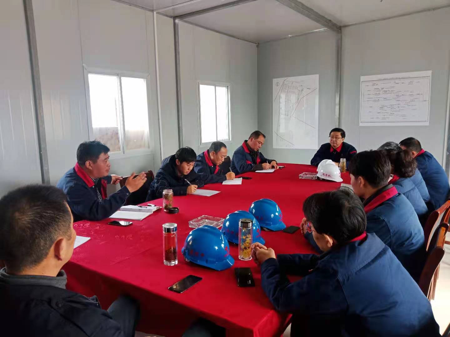 公司黨委書記王伍升一行到江西彭澤金力石項(xiàng)目部調(diào)研